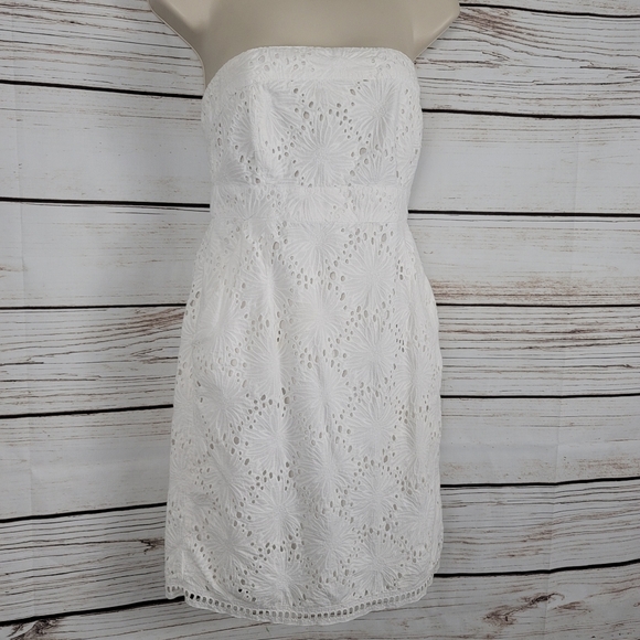 New York & Company | Strapless Eyelet Lace Dress - Picture 5 of 9